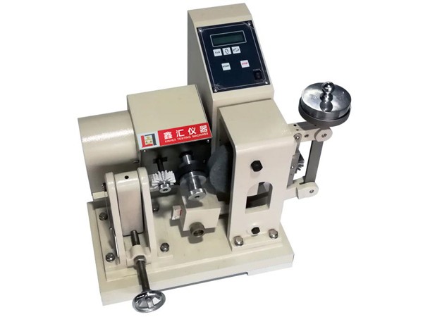 耐黃變箱日常維護(hù)和保養(yǎng)